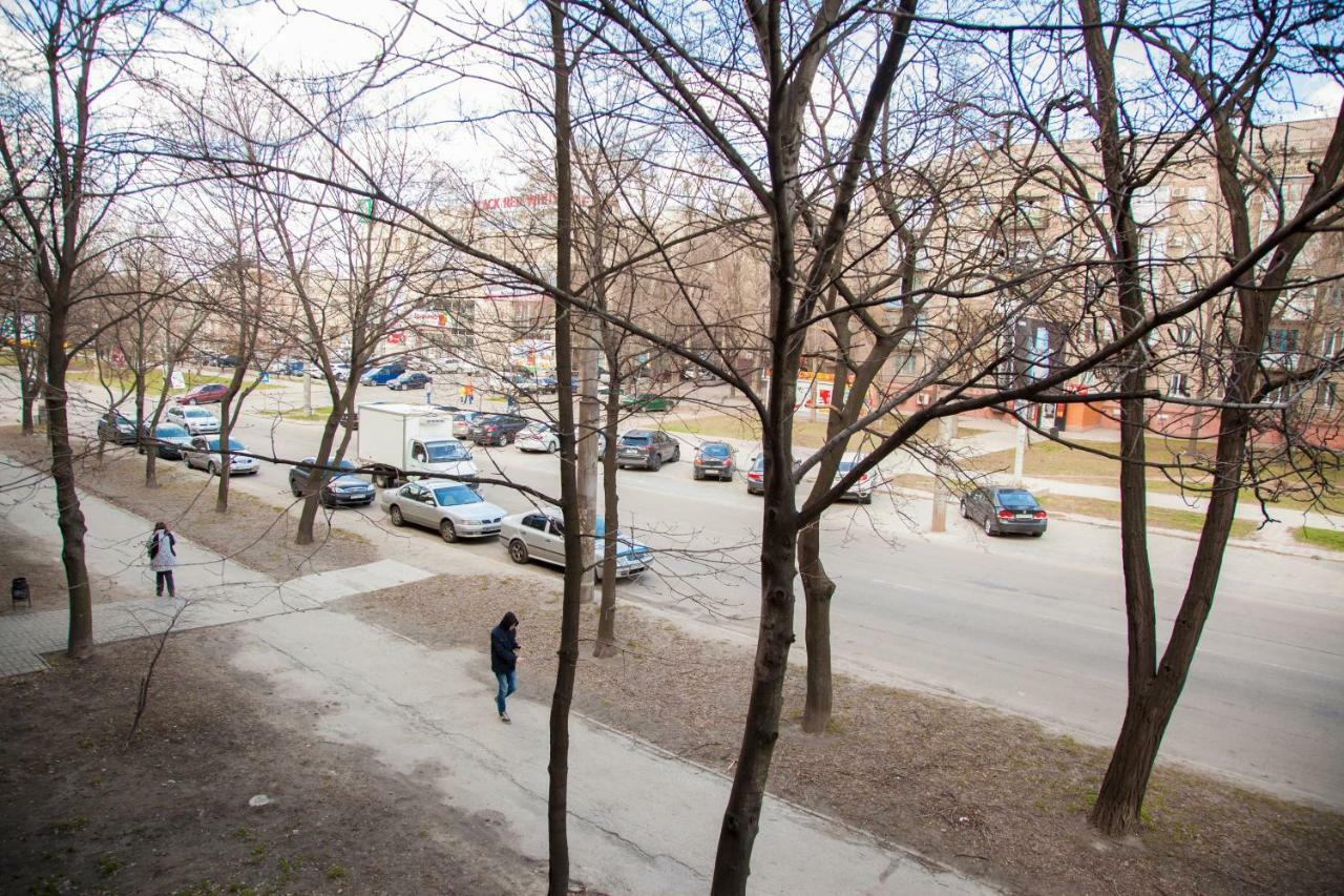 Semi-Luxury Apt On 82 Nezalezhnoi Ukrаiny Street Near Intourist Hotel Zaporizhia エクステリア 写真