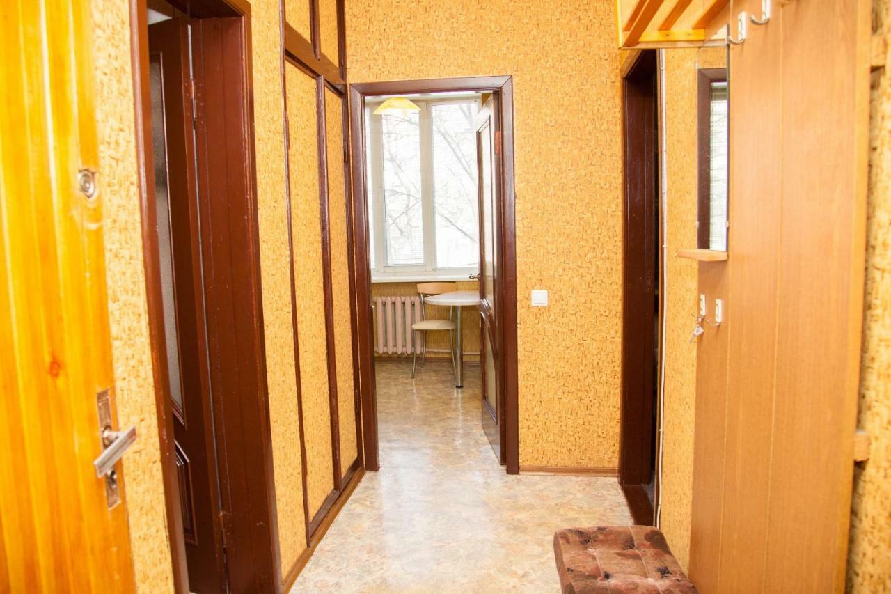 Semi-Luxury Apt On 82 Nezalezhnoi Ukrаiny Street Near Intourist Hotel Zaporizhia エクステリア 写真