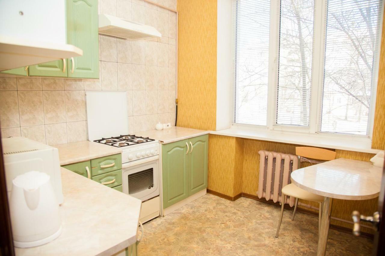 Semi-Luxury Apt On 82 Nezalezhnoi Ukrаiny Street Near Intourist Hotel Zaporizhia エクステリア 写真